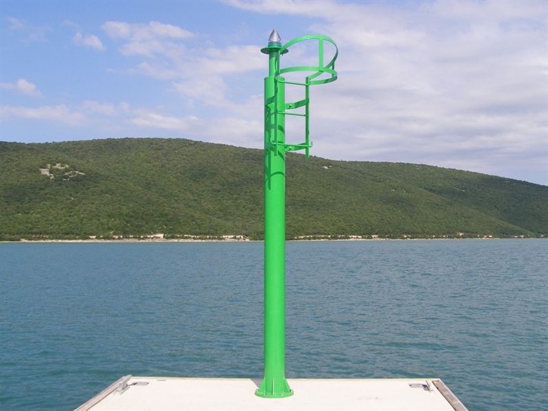 Postavljanje lučkog svjetla Luka Trget, pontonski valobran, NW glava